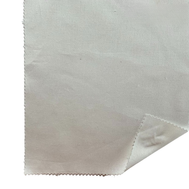 LUXURY 3 PASS WHITE B/O 137CM 35MT ROLLS